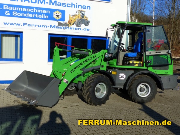 Radlader 2,6 t Hubkraft FERRUM DM522 x4 - über 2.600 kg grün Standard MU