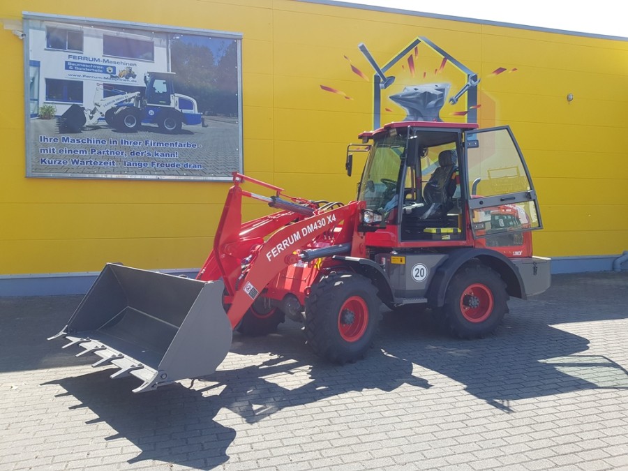 Radlader 3,0 t Hubkraft FERRUM DM430 x4 DLZ - über 3.000kg Hubkraft rot BL