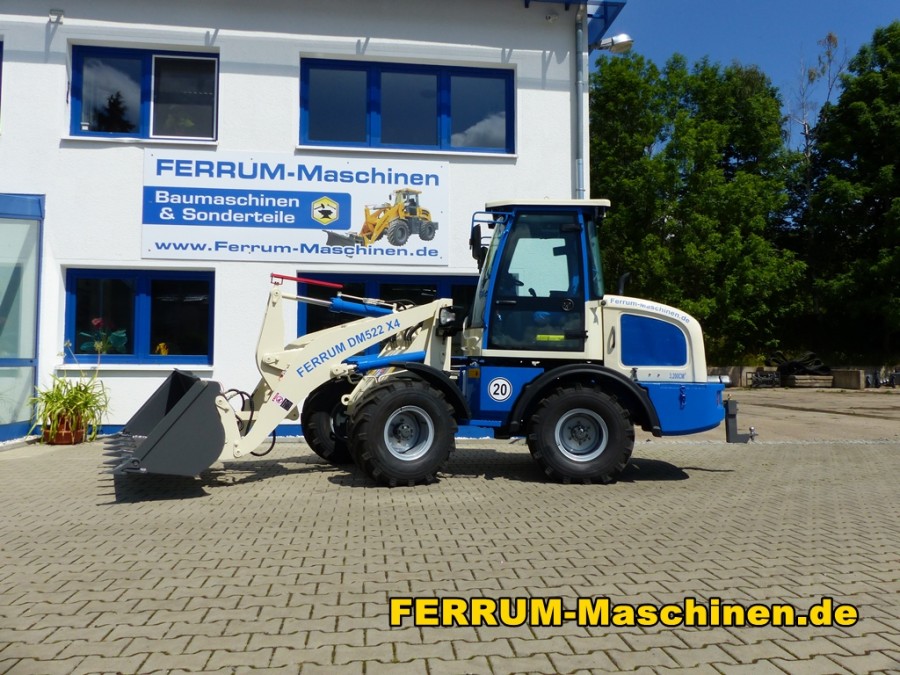 Radlader 2,6 t Hubkraft FERRUM DM522 x4 - über 2.600 kg in weiß / blau Modell "Bayern" MU